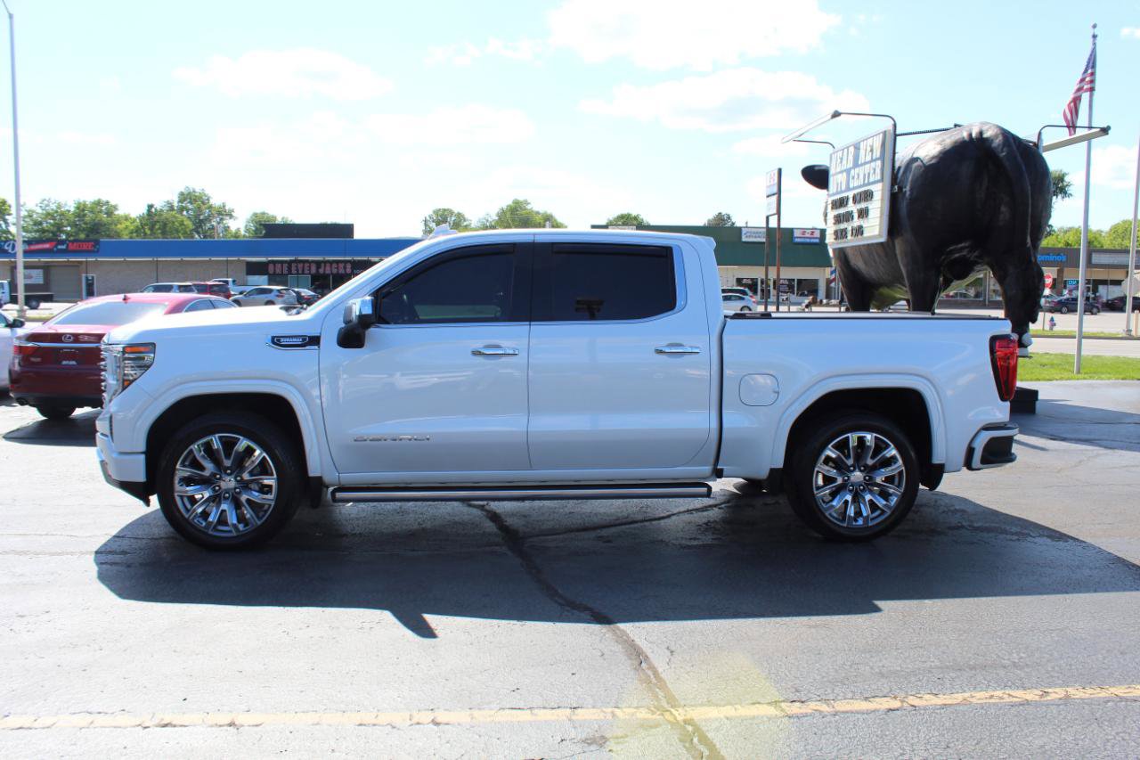 Used 2024 GMC Sierra 1500 Denali w/ Denali Reserve Package AWD/4WD image 8