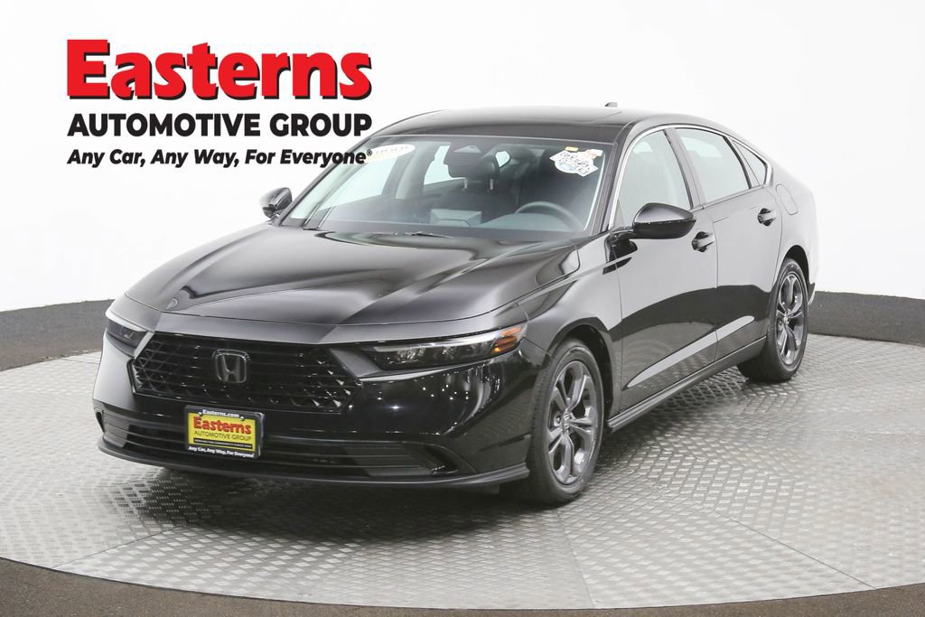 Used 2023 Honda Accord EX image 1