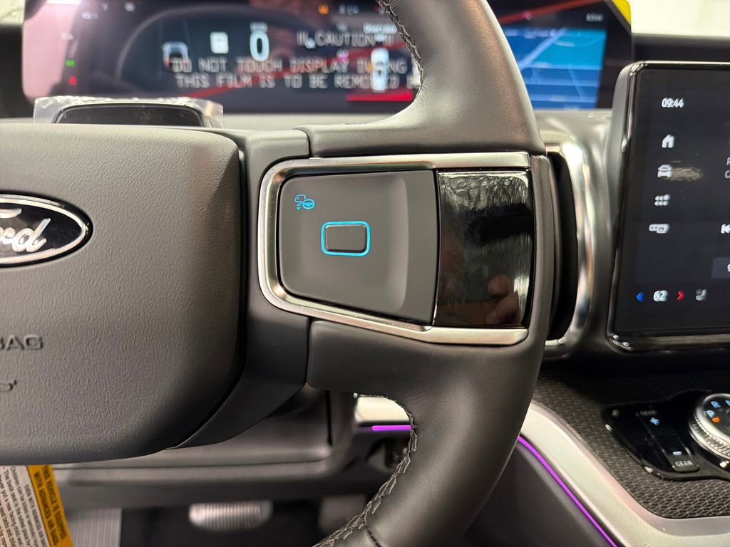 New 2026 Ford Expedition Platinum w/ Stealth Appearance Package AWD/4WD image 22
