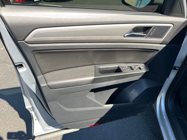 Used 2019 Volkswagen Atlas SE w/ Towing Package AWD/4WD image 12