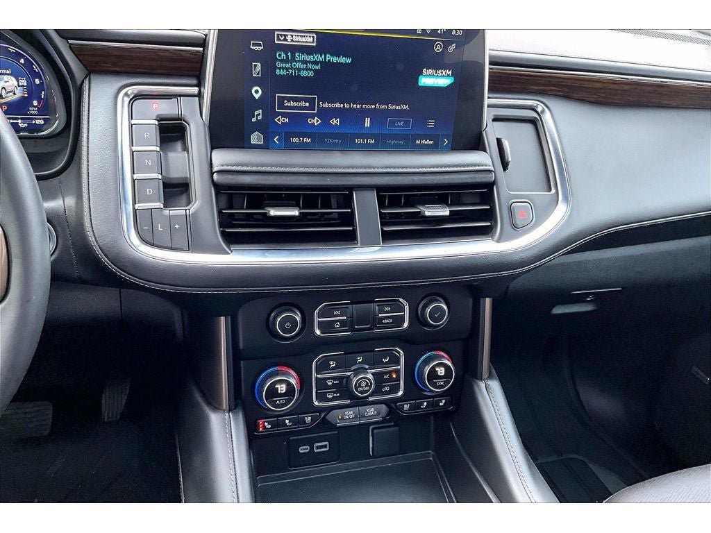 Used 2024 Chevrolet Suburban High Country AWD/4WD image 25