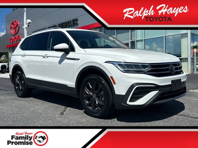 Used 2024 Volkswagen Tiguan SE