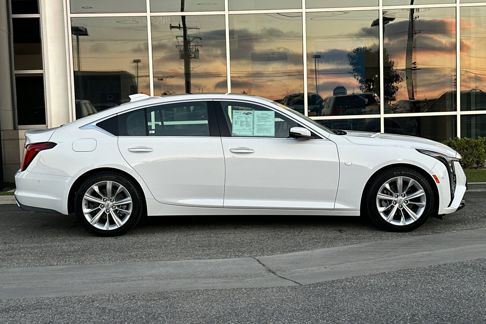 Used 2025 Cadillac CT5 Premium Luxury image 3