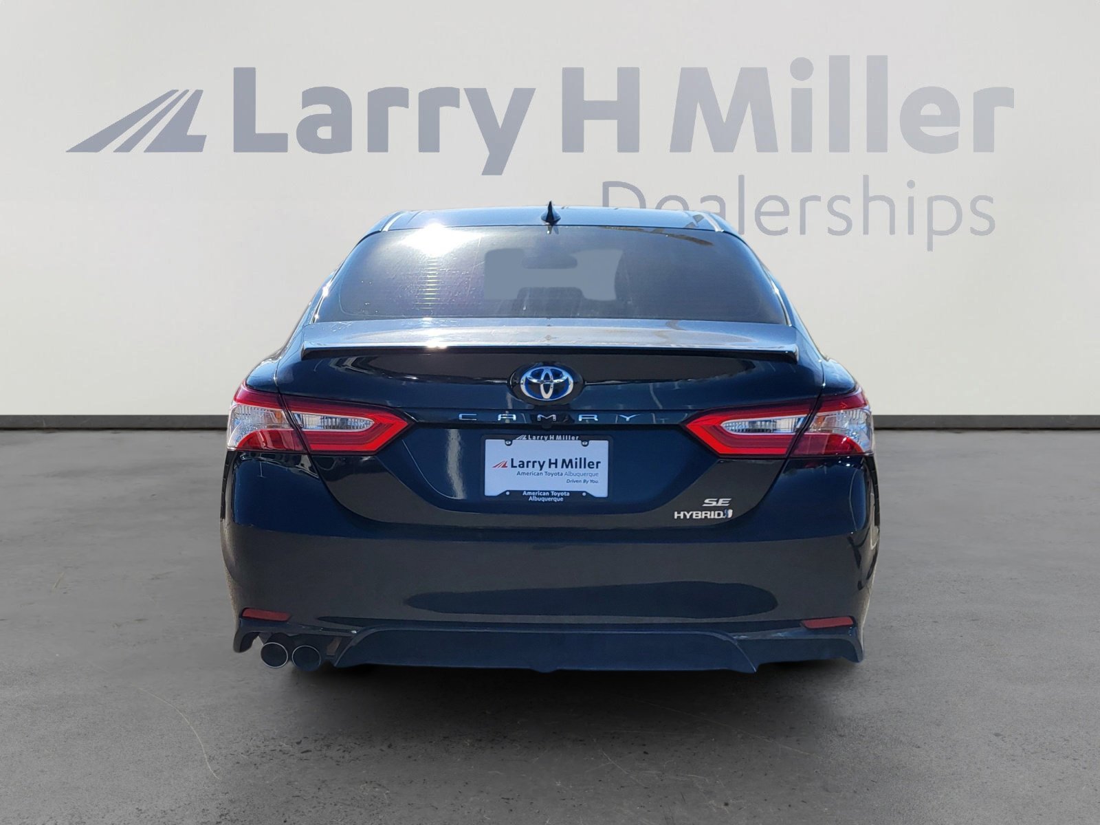 Used 2020 Toyota Camry SE image 4