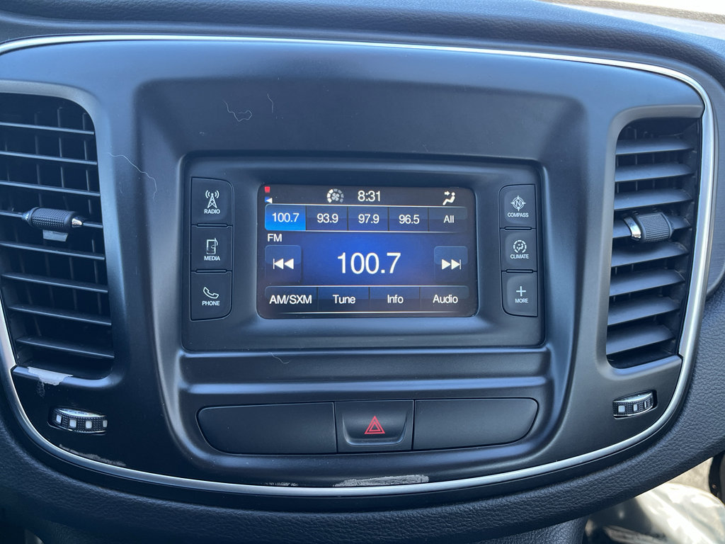 Used 2016 Chrysler 200 Limited w/ Convenience Group image 13