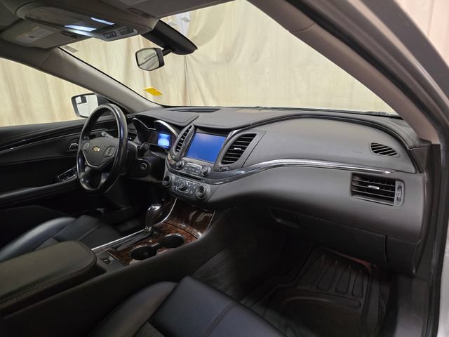 Used 2014 Chevrolet Impala LT FWD image 27