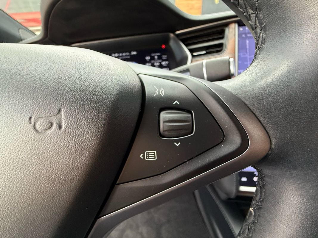 Used 2020 Tesla Model S AWD image 25