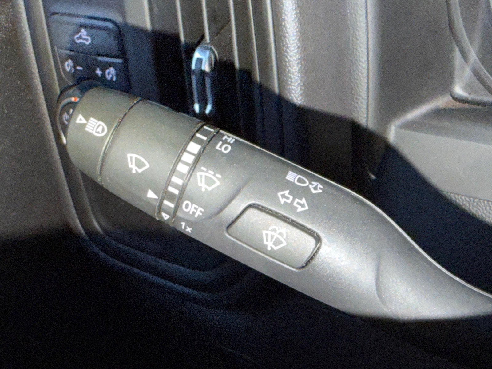 Used 2025 Chevrolet Silverado 1500 W/T RWD image 23