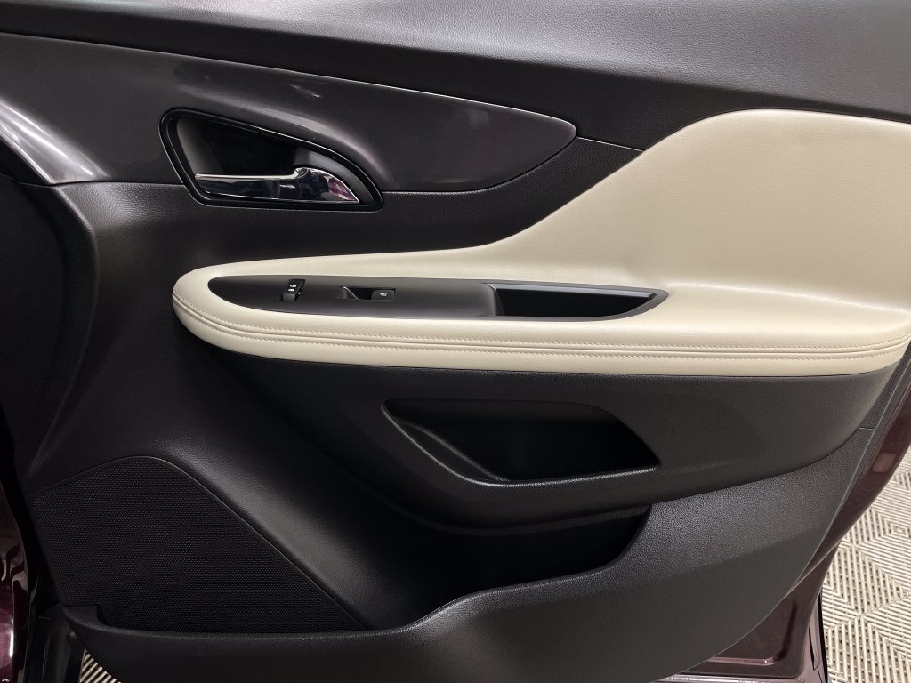 Certified 2018 Buick Encore Preferred FWD image 38