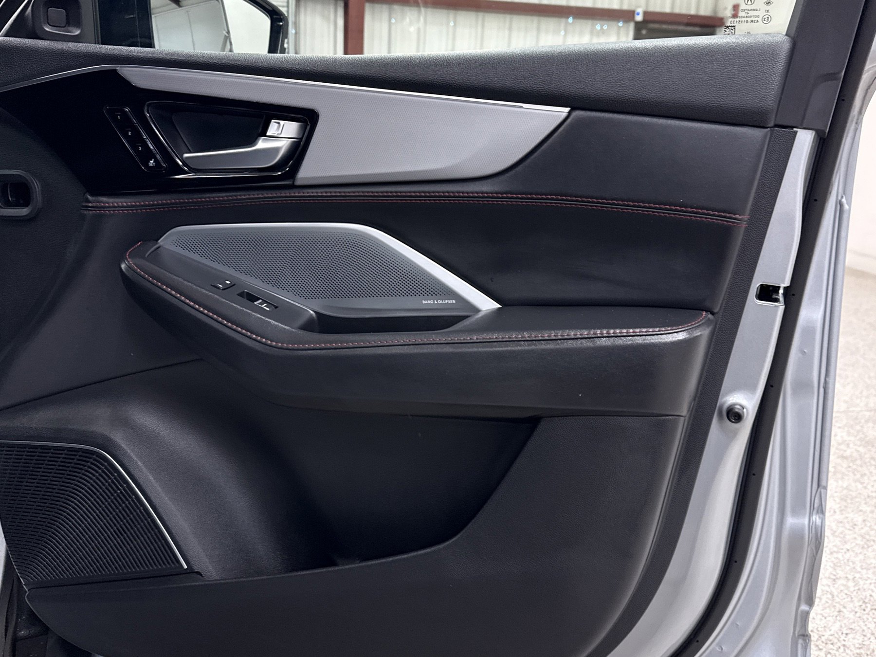 Used 2025 Acura MDX A-Spec image 20