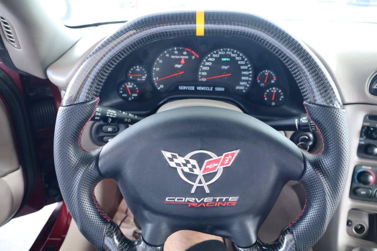 Used 2003 Chevrolet Corvette Coupe w/ Preferred Equipment Group RWD image 21