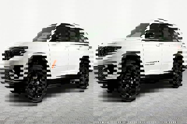 New 2025 Jeep Grand Cherokee Altitude image 1