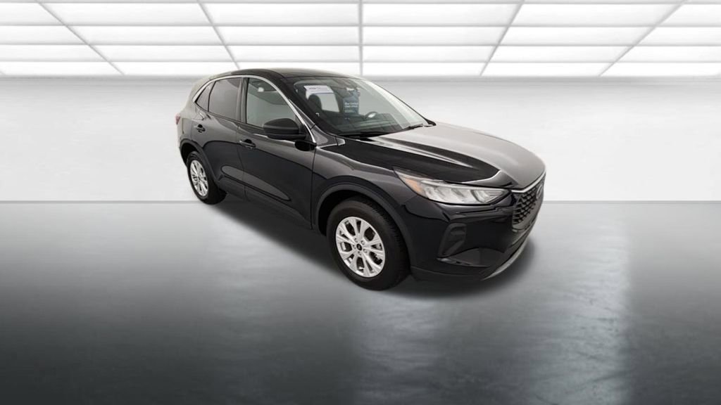 Certified 2023 Ford Escape Active AWD/4WD image 9