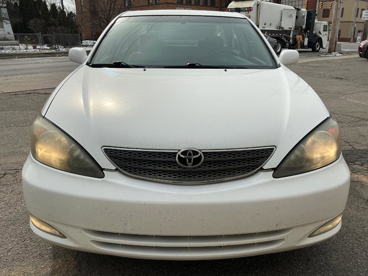 Used 2002 Toyota Camry XLE FWD image 8