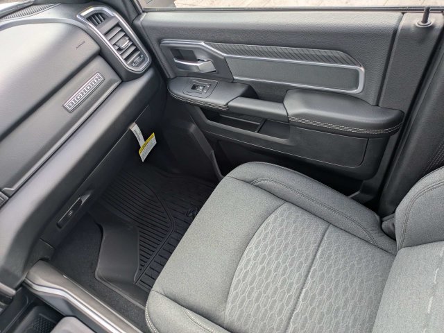 New 2026 RAM 3500 Big Horn AWD/4WD image 18