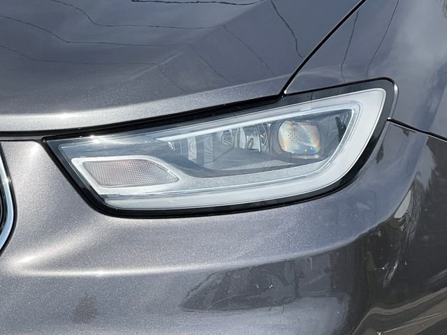 Used 2023 Chrysler Pacifica Touring-L FWD image 42