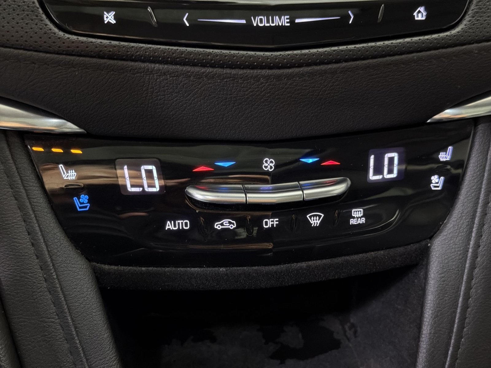 Used 2019 Cadillac XT5 Premium Luxury AWD/4WD image 21