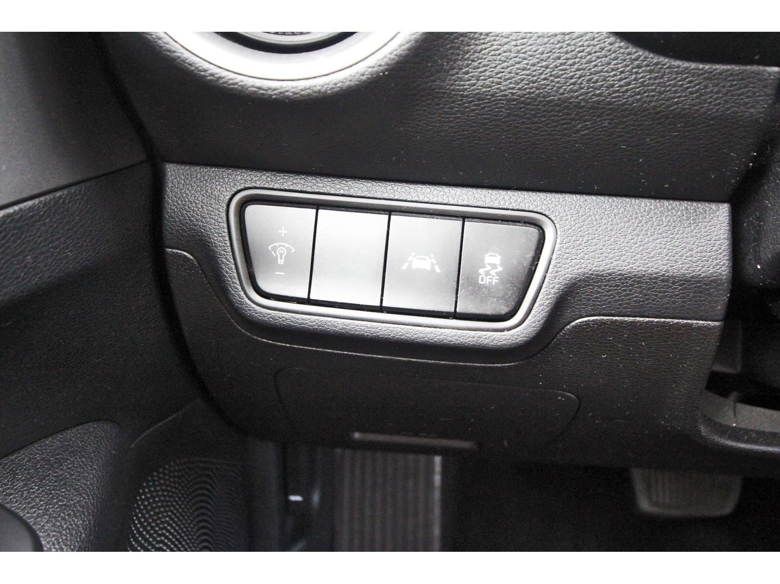 Used 2019 Kia Forte LXS image 22