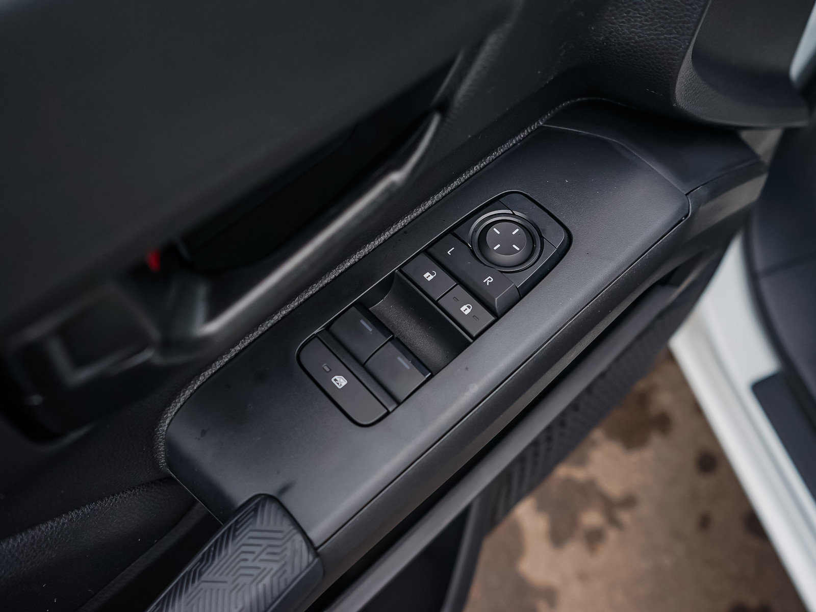 New 2025 Toyota Tacoma SR5 image 14