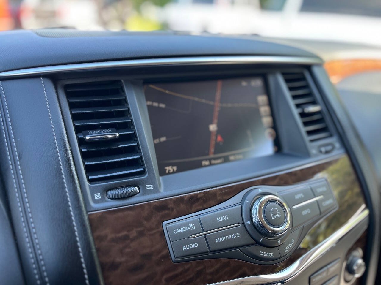 Used 2020 Nissan Armada SL w/ Premium Package RWD image 26