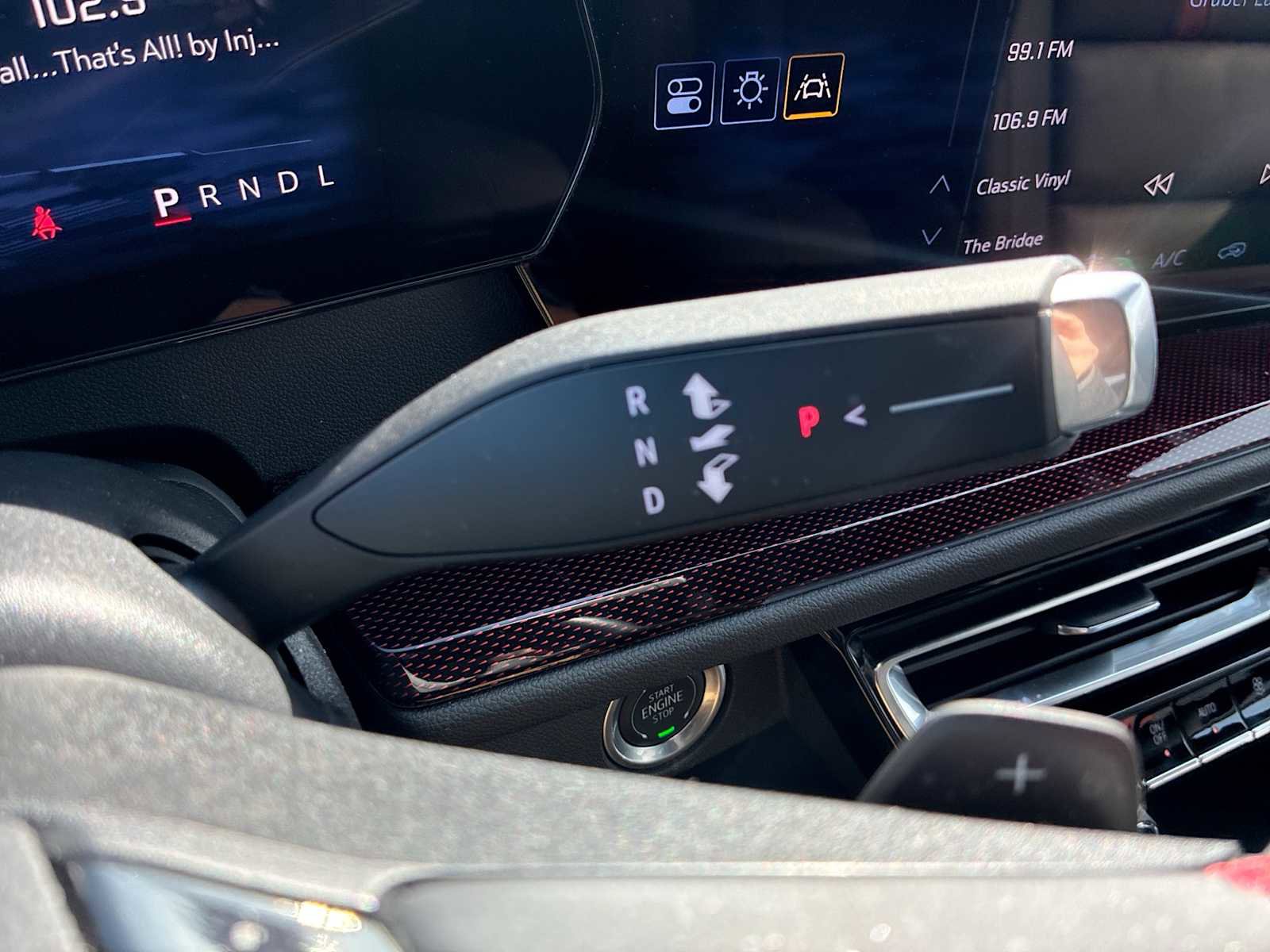 Certified 2024 Chevrolet Traverse RS image 16