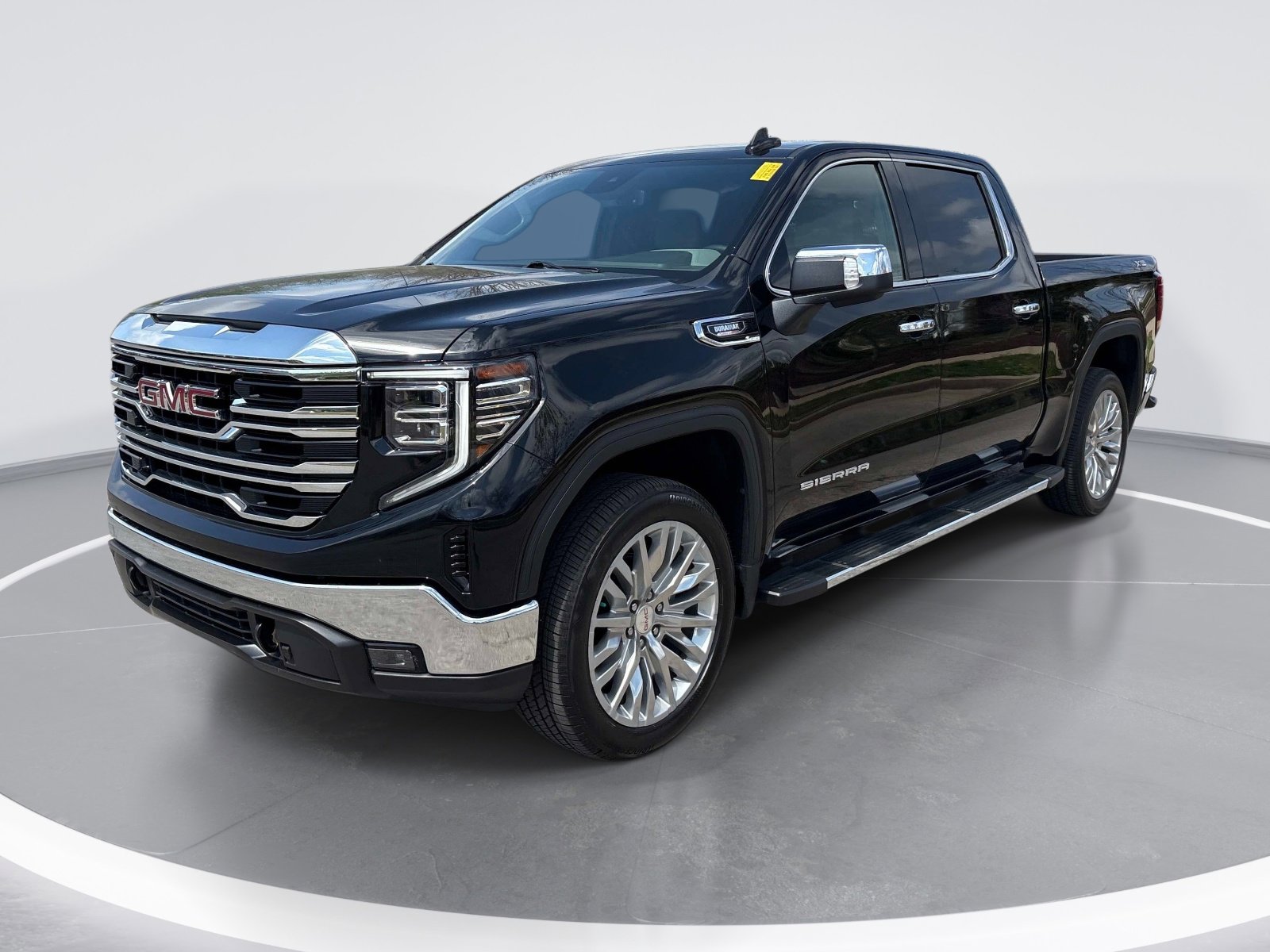 Certified 2023 GMC Sierra 1500 SLT w/ SLT Convenience Package image 3