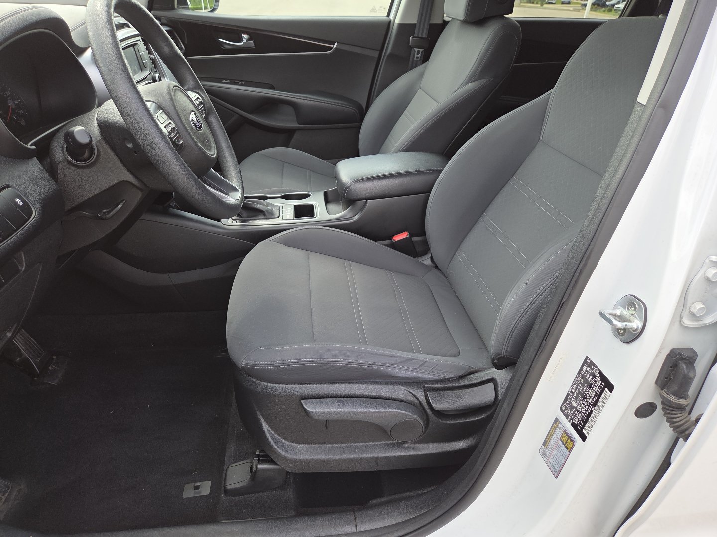 Used 2017 Kia Sorento AWD image 22