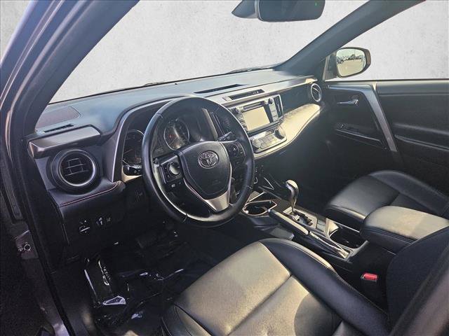 Used 2018 Toyota RAV4 SE w/ Power Extra Value Package FWD image 10