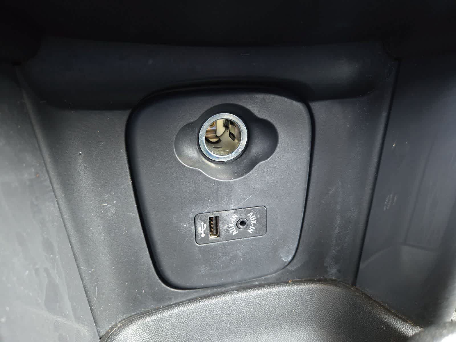 Used 2018 MINI Cooper 4-Door Hardtop FWD image 28
