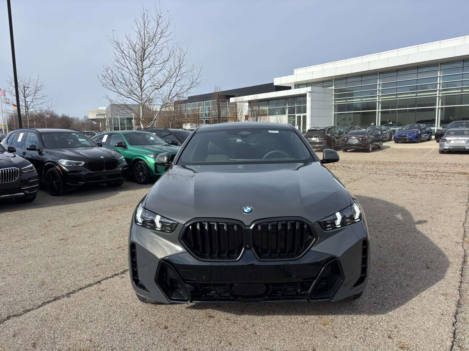 New 2026 BMW X6 xDrive40i w/ Climate Comfort Package AWD/4WD image 2