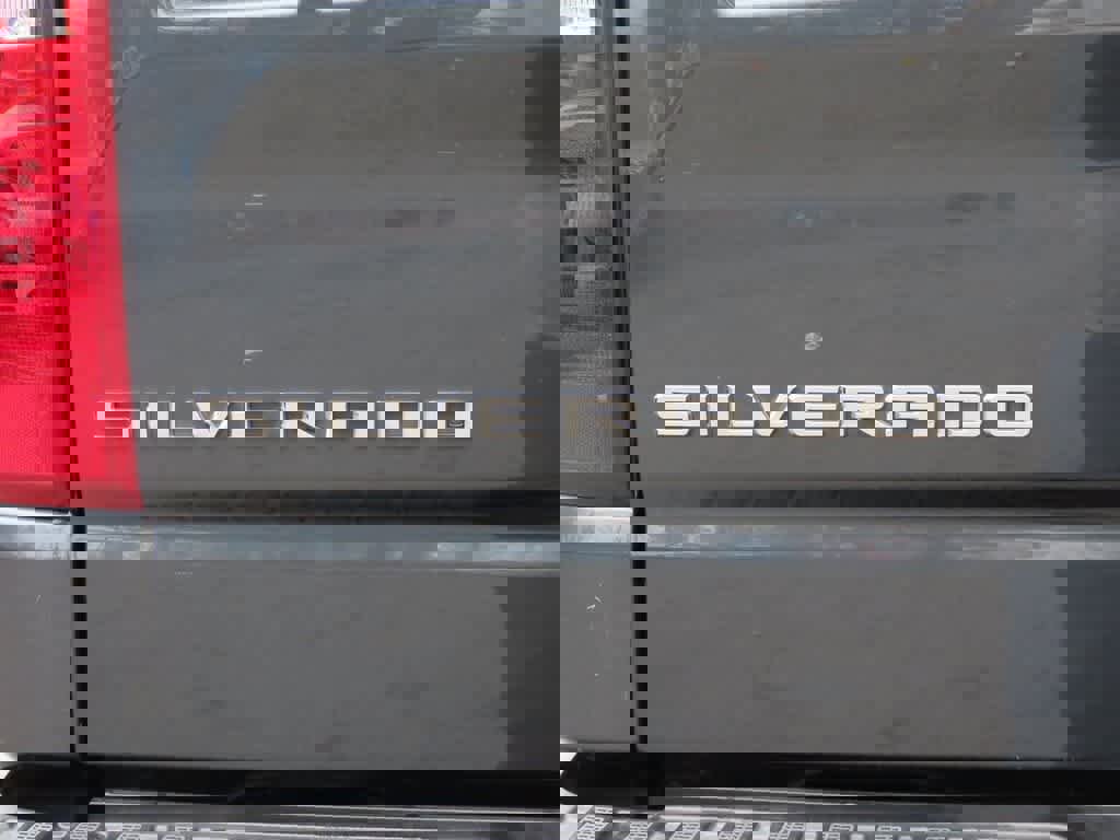 Used 2020 Chevrolet Silverado 1500 LT w/ All-Star Edition image 7