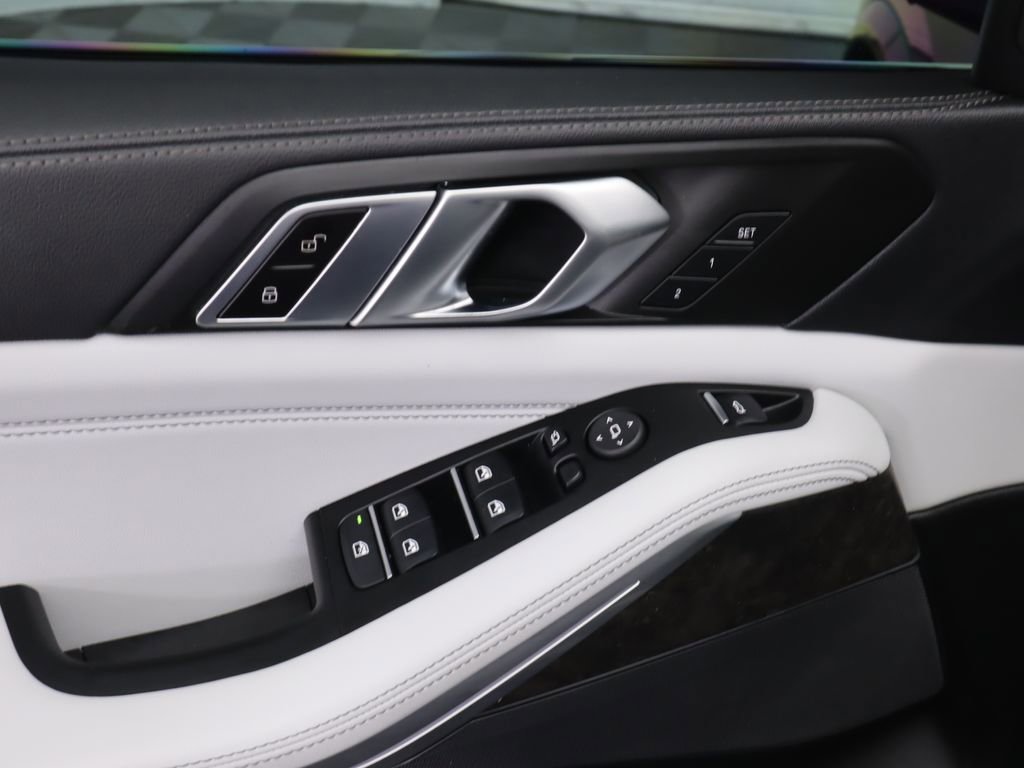 Certified 2023 BMW X5 xDrive40i w/ Executive Package image 24