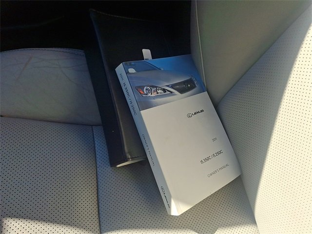 Used 2011 Lexus IS 250C image 26