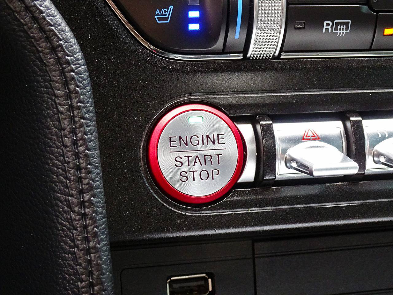 Used 2021 Ford Mustang GT Premium w/ Equipment Group 401A RWD image 40