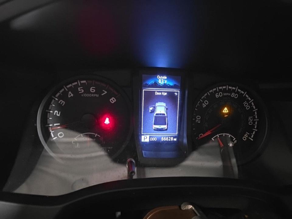 Used 2018 Toyota Tacoma SR w/ SR Convenience Package image 13