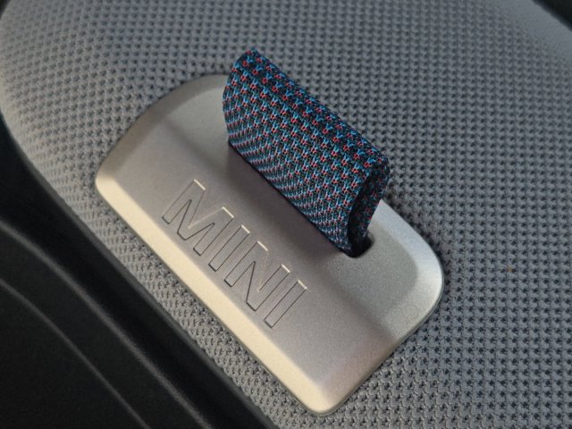 Used 2025 MINI Cooper S FWD image 17