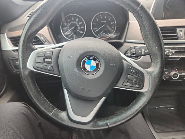 Used 2017 BMW X1 sDrive28i FWD image 3