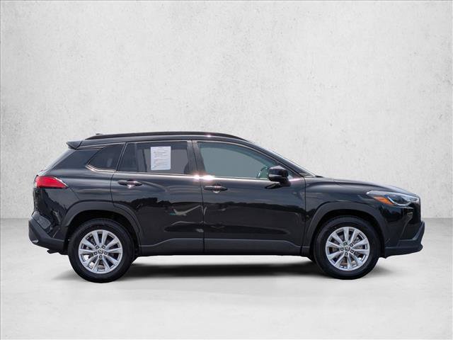 Used 2022 Toyota Corolla Cross LE FWD video 4