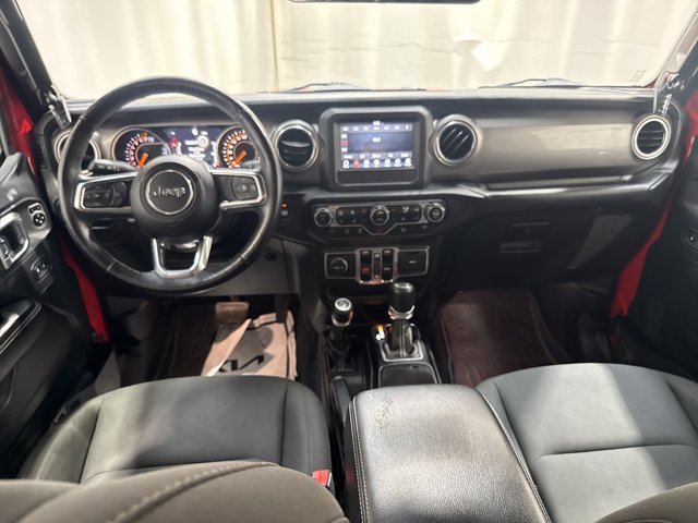 Used 2018 Jeep Wrangler Unlimited Sahara w/ Cold Weather Group AWD/4WD image 15