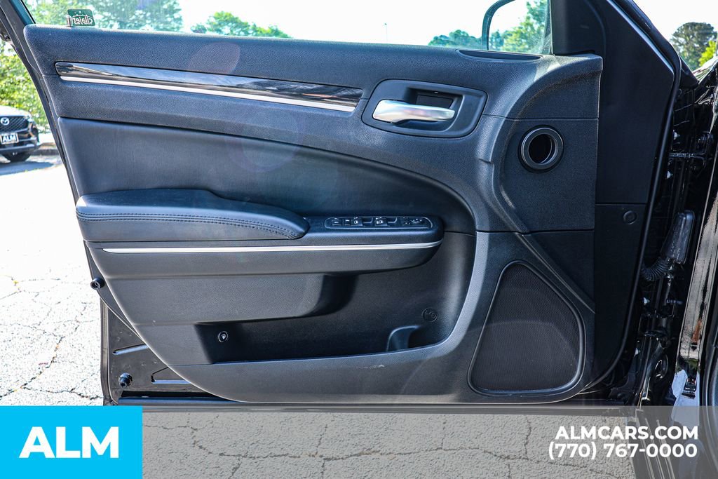 Used 2017 Chrysler 300 Limited RWD image 44