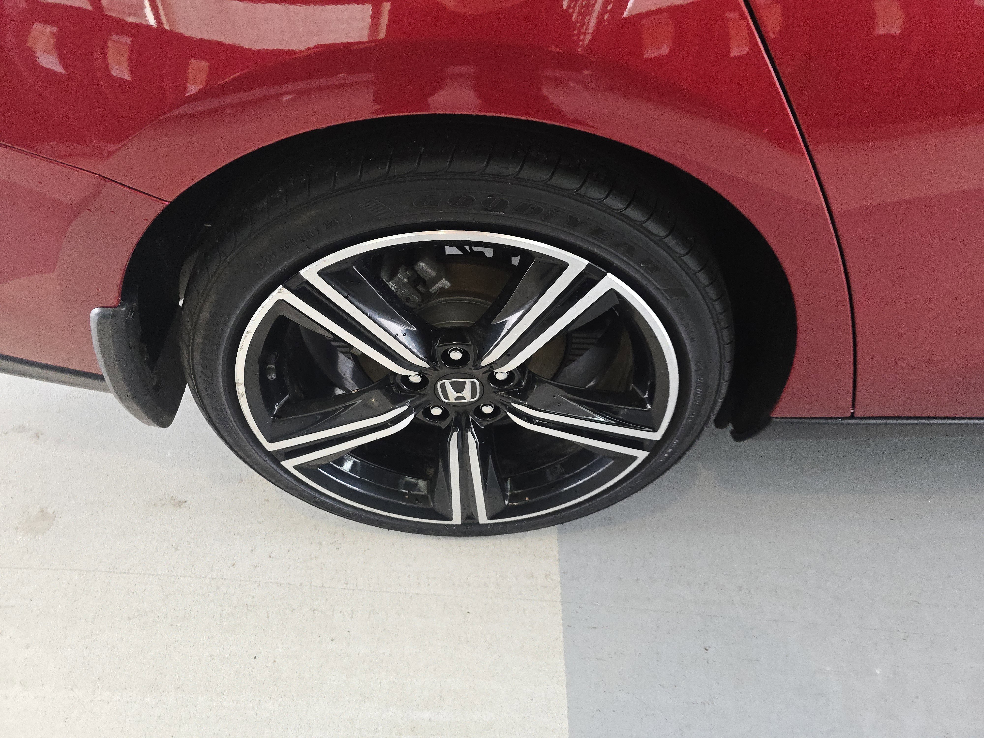 Used 2025 Honda Accord Sport image 10