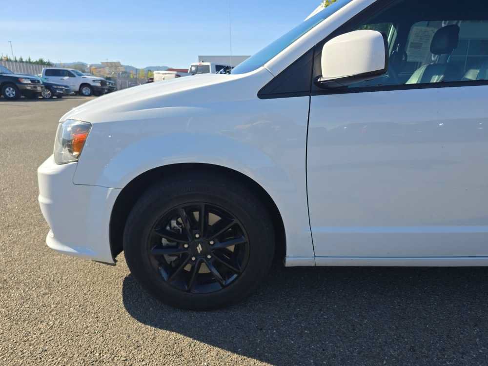 Used 2019 Dodge Grand Caravan GT FWD image 6