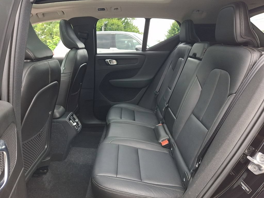 Used 2019 Volvo XC40 T5 Momentum AWD/4WD image 10
