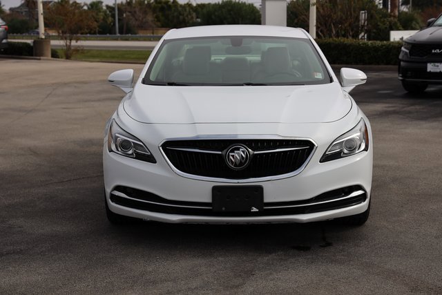 Used 2019 Buick LaCrosse Essence w/ Sights and Sounds Package image 2