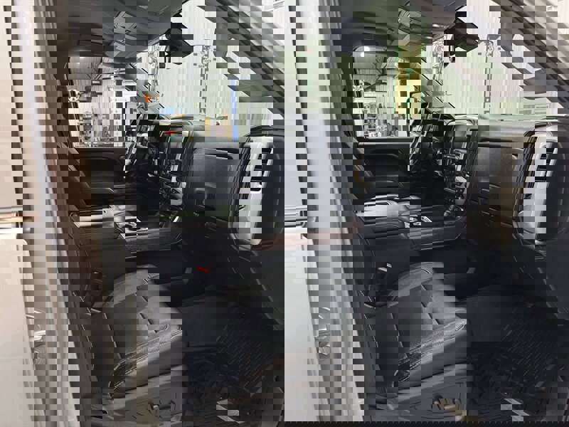 Used 2016 GMC Sierra 2500 SLT w/ Duramax Plus Package image 17