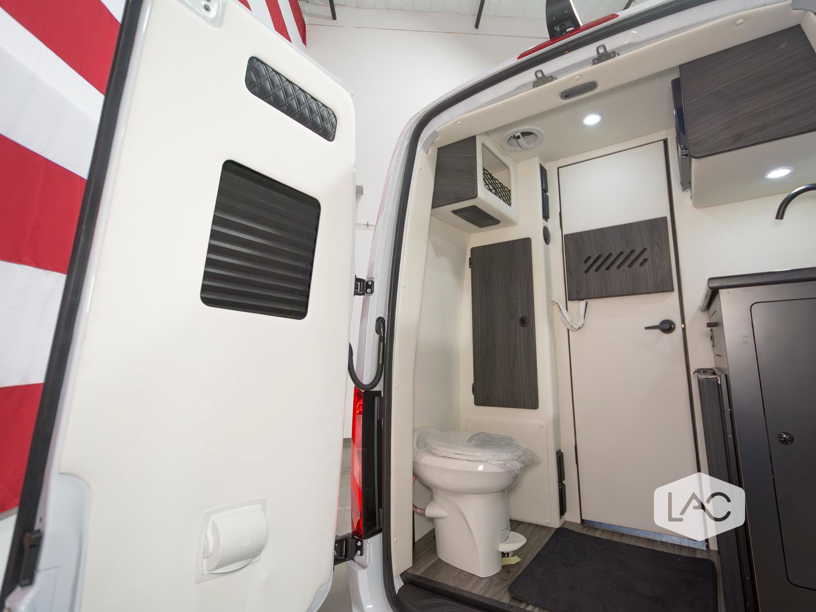 Used 2026 Mercedes-Benz Sprinter 3500 image 16