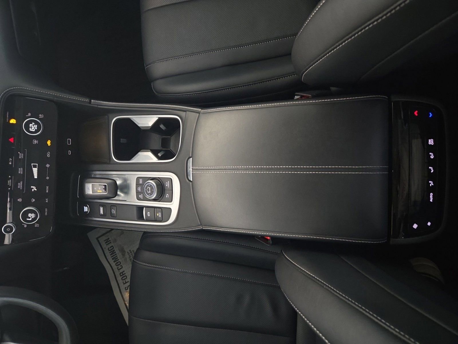 Used 2024 INFINITI QX60 Luxe w/ Performance Audio Package FWD image 21