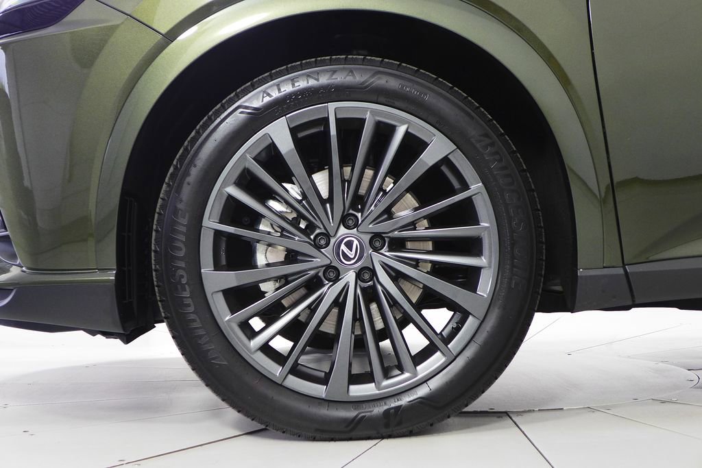 Used 2025 Lexus RX 350 Premium w/ Convenience Package image 5