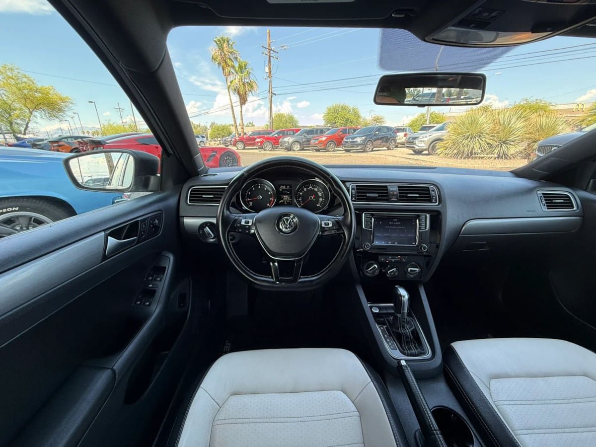 Used 2016 Volkswagen Jetta Sport FWD image 52