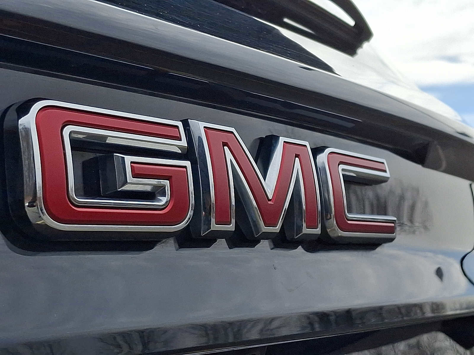 Used 2024 GMC Acadia Elevation image 33